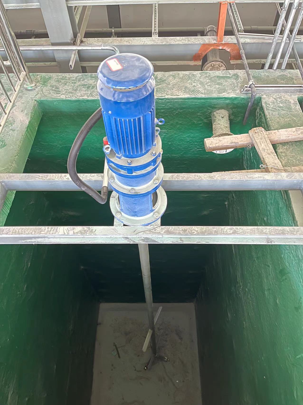 槳式攪拌機在自動化控制與攪拌質(zhì)量方面的技術(shù)特點