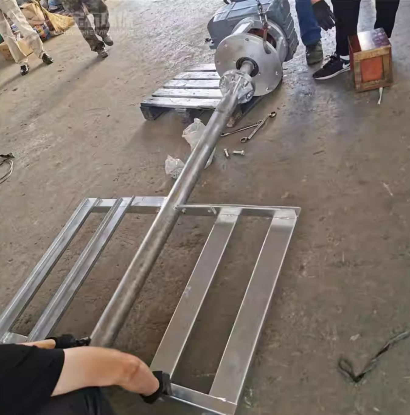 框式攪拌機平穩(wěn)投入運行注意哪些事項